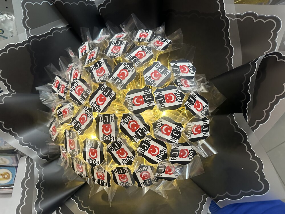 40 lı beşijtaş buketi