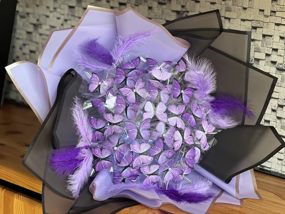 Tüğlü ledli kelebek Buketi 
