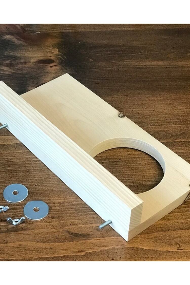 30cm Fırında Kurutulmuş Çam Chinchilla Çıkıntısı, Kaka Korumalı ve 50mm delik Montaj Donanımı