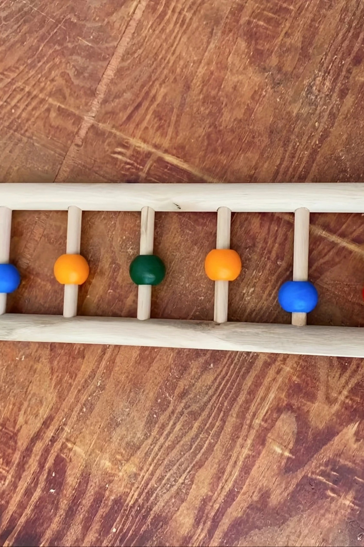 Doğal Ahşap Tırmanma Merdiveni - Renkli Boncuklu Salıncaklı Kuş Oyuncağı