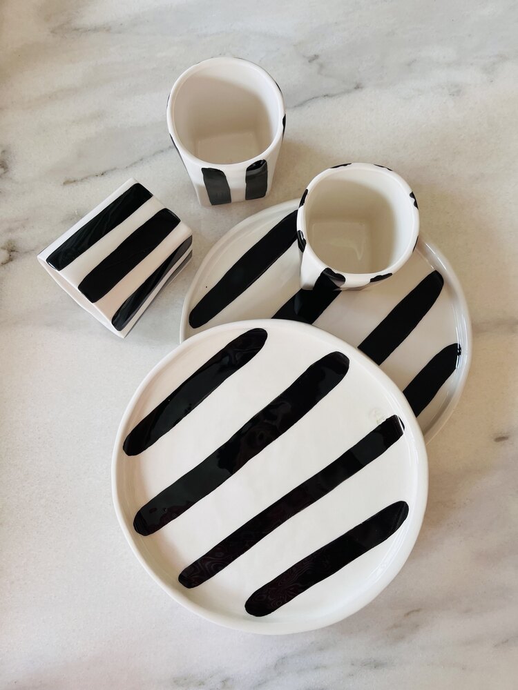 Monochrome set