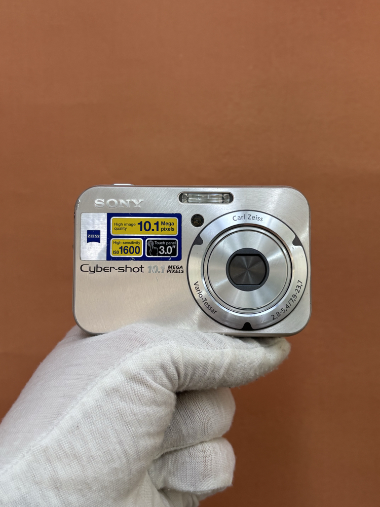 Sony Cyber-shot DSC-N2 
