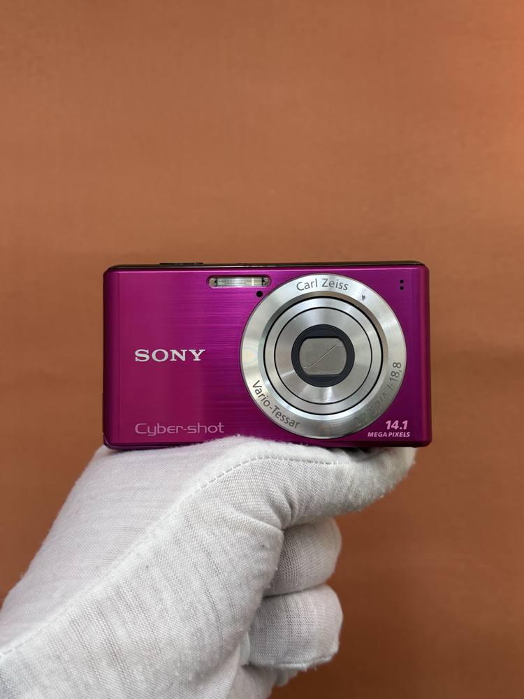 Sony Cyber-shot DSC-W530