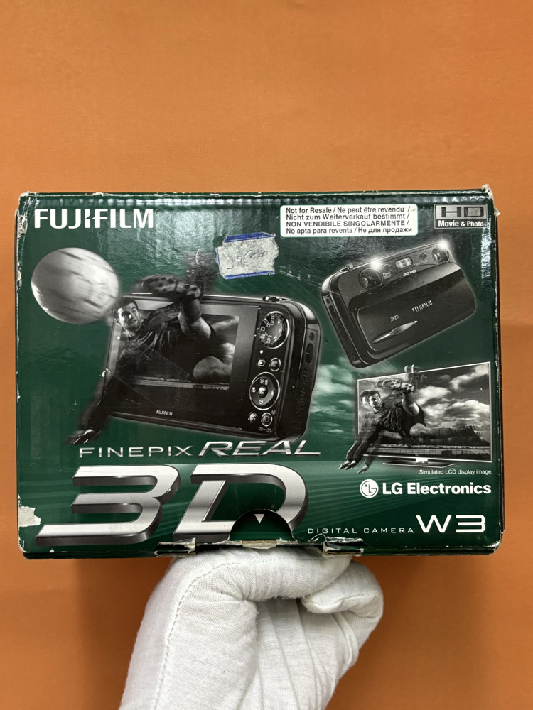 Fujifilm FinePix REAL 3D W3 (Kutulu)