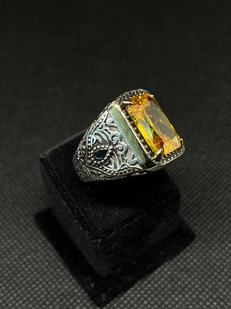 Gümüş Yüzük – Amber (Kehribar Tonu) Uzun Dikdörtgen Kesim Taşlı