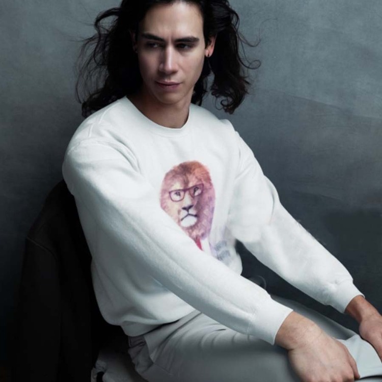 Aslan Adam Figürlü Tasarım Sweatshirt