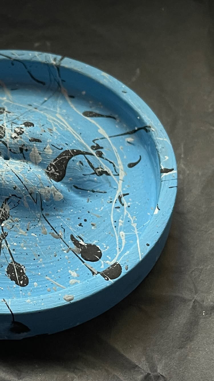 Mavi Geçişli Dudak Tütsülük