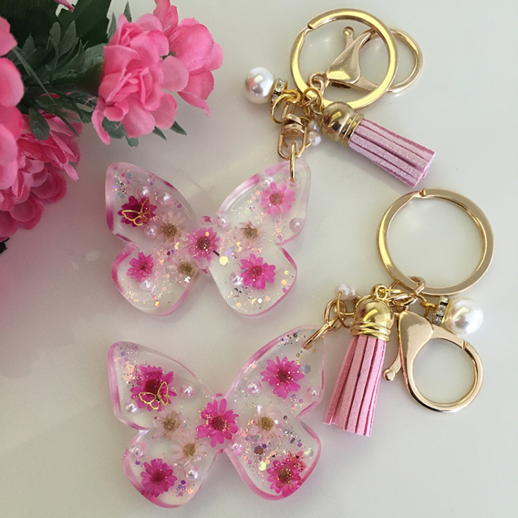 Pembe-Beyaz Minik Papatyalı Kelebek Anahtarlık.