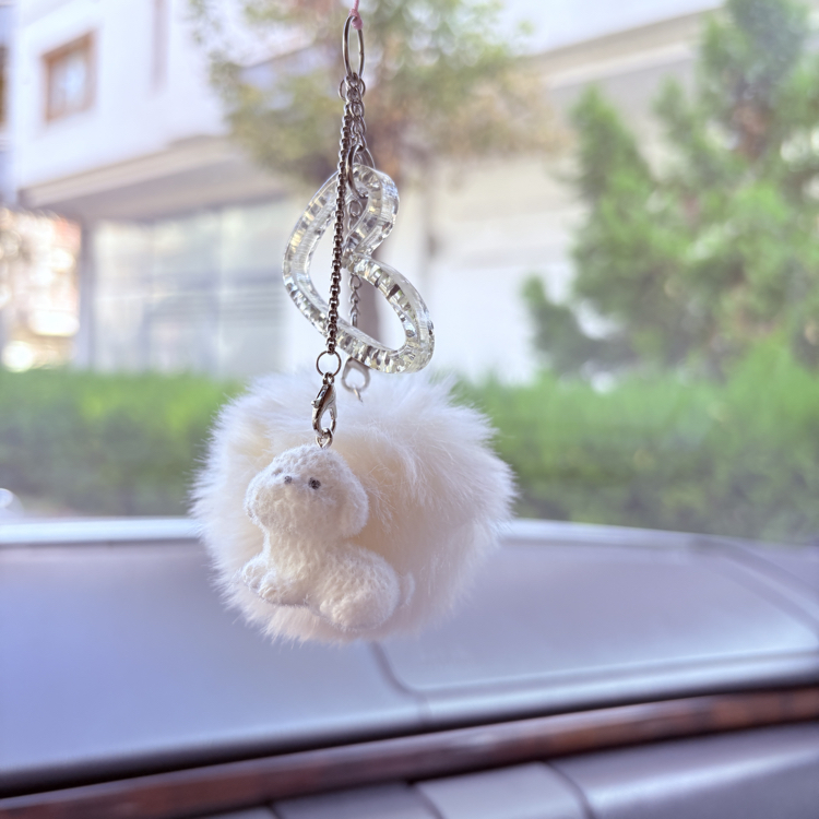 Tüylü Köpekli Ponponlu Araba Süsü
