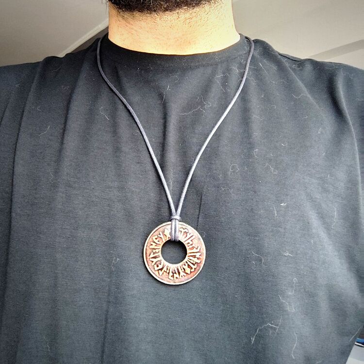 Göktürk Pusulasi Kolye