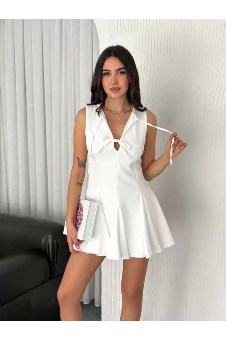 Göğüs Bağlamalı Kolsuz Mini Boy Elbise - Beyaz