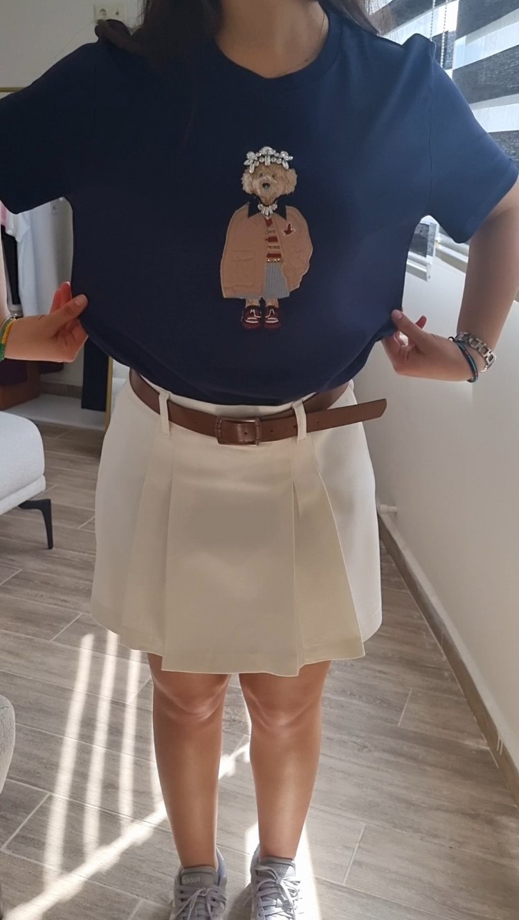 laci ikonik bym tişört 