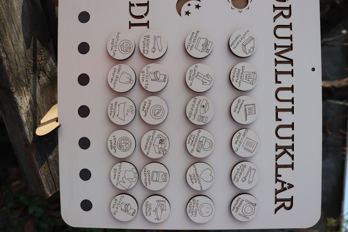 Çocuklar için Günlük Görev Panosu (Krem + Kahverengi )