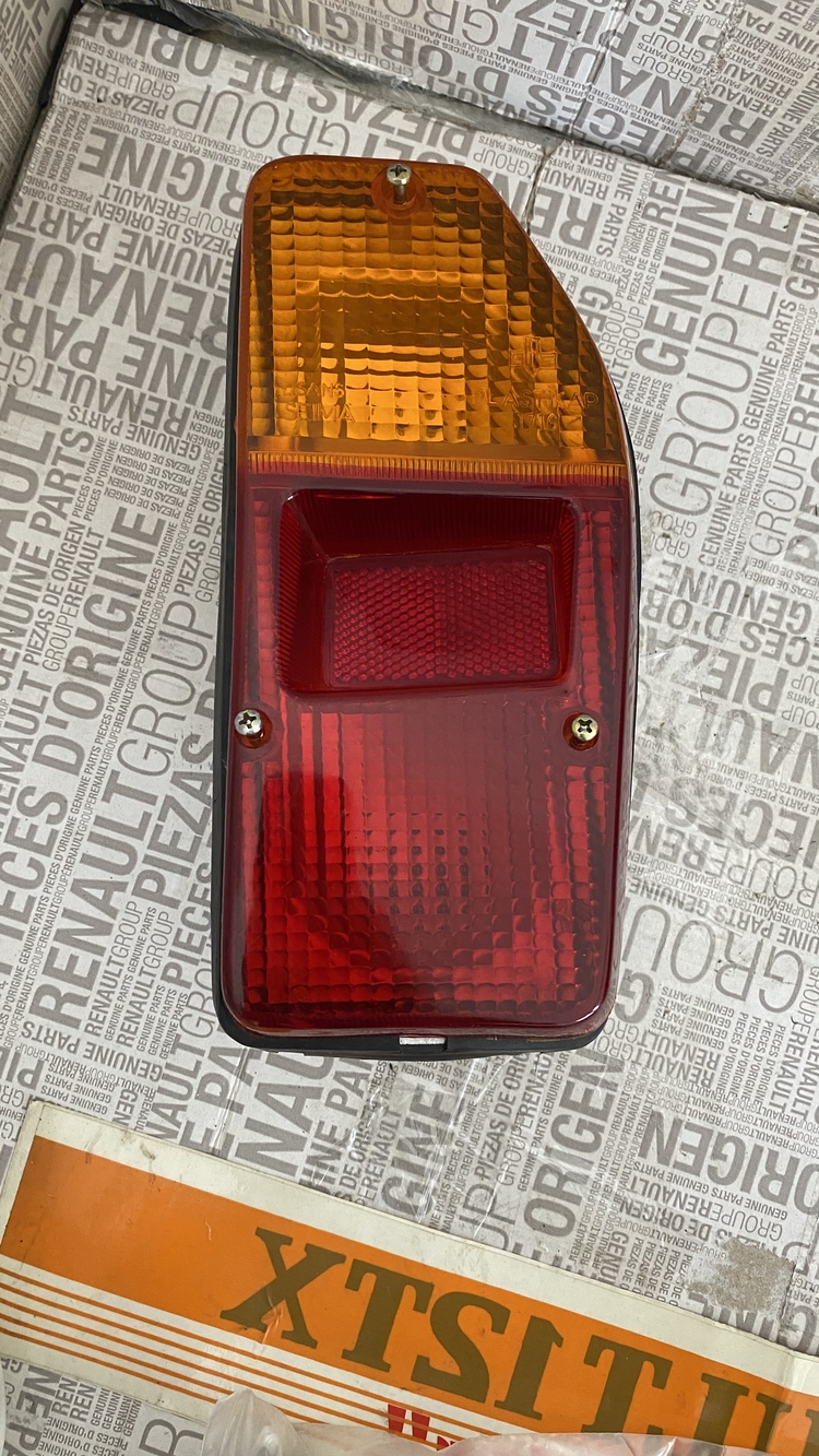 R12 SW ORJİNAL MAİS SAĞ STOP