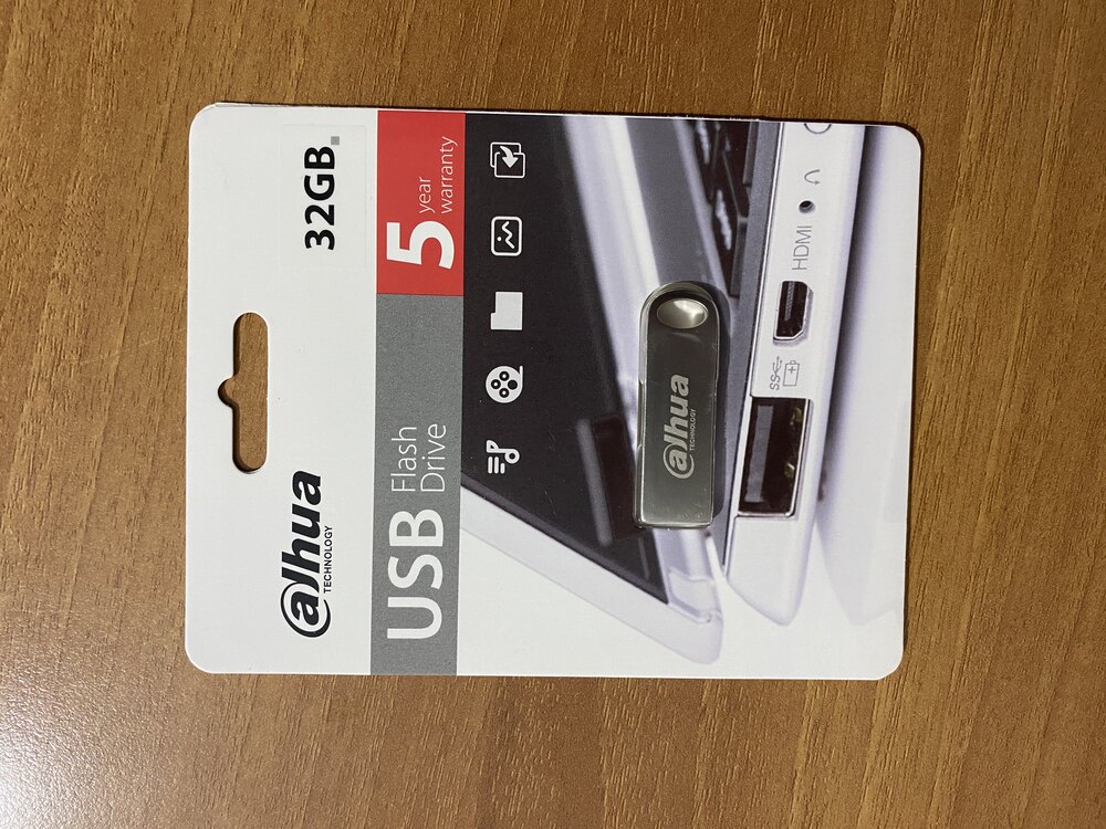 1600 Adet Müzikli 32 GB USB Bellek