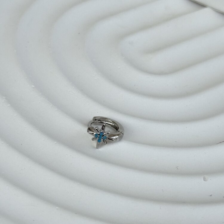 Tragus yıldız yeşil cerrahi çeliktir.