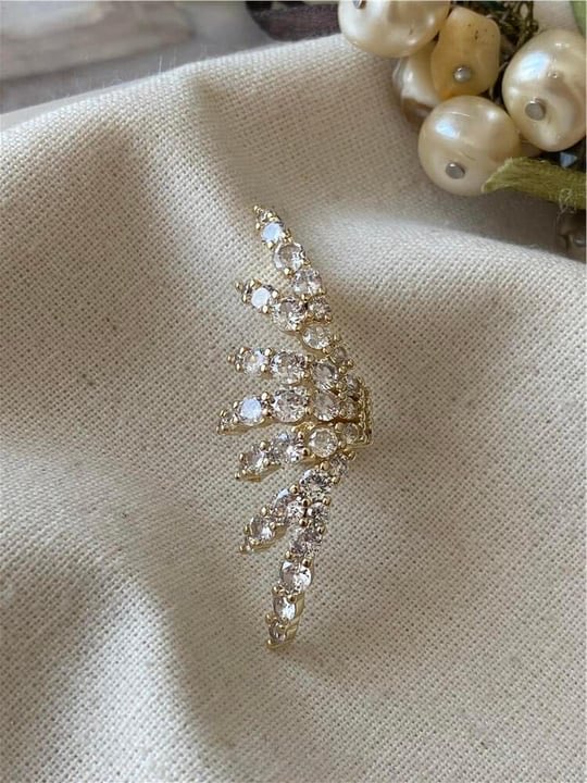 Leyla earcuff