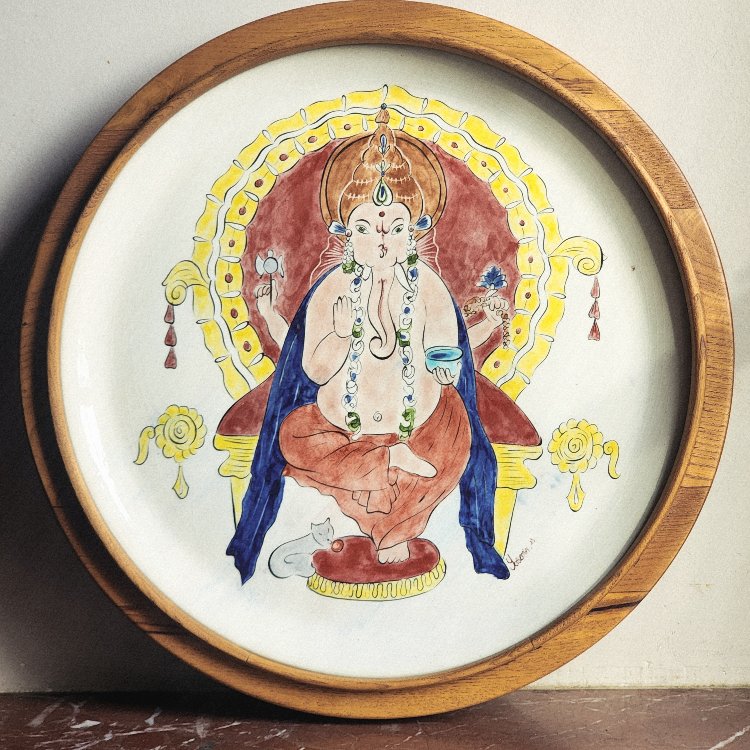 Ahşap çerçeveli Ganesha