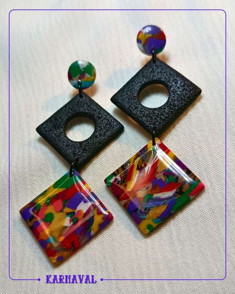 Karnaval Küpe 
