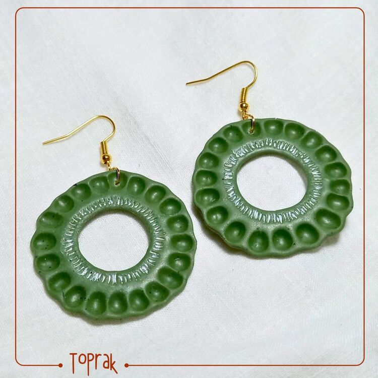 Toprak Küpe 