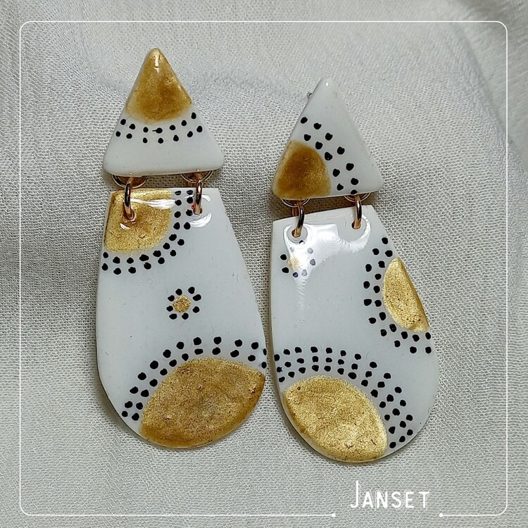 Janset Küpe 