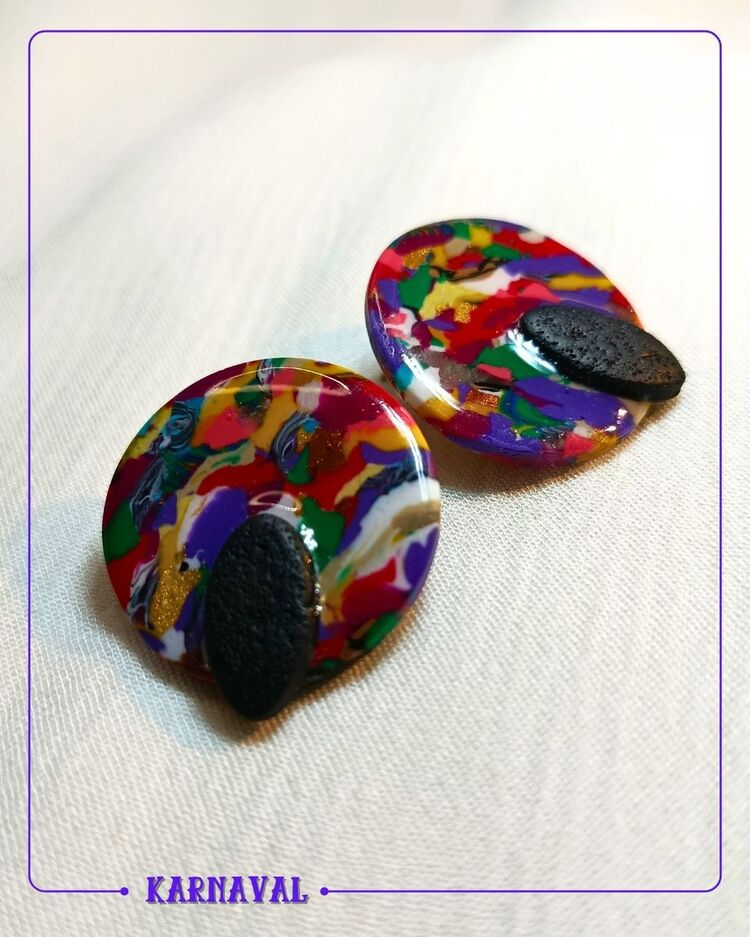 Karnaval Küpe 
