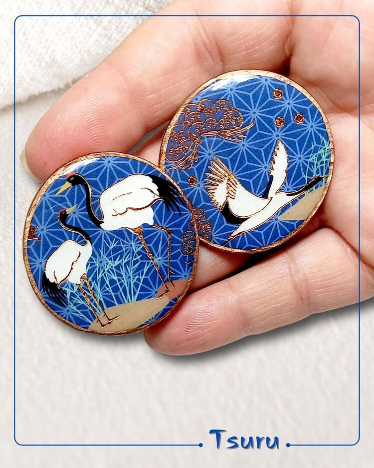 Akari Koleksiyonu Tsuru Seri Turna Kuşu Motifli Mavi Polimer Kil Küpe 