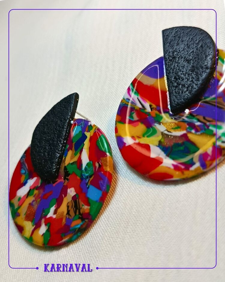 Karnaval Küpe 