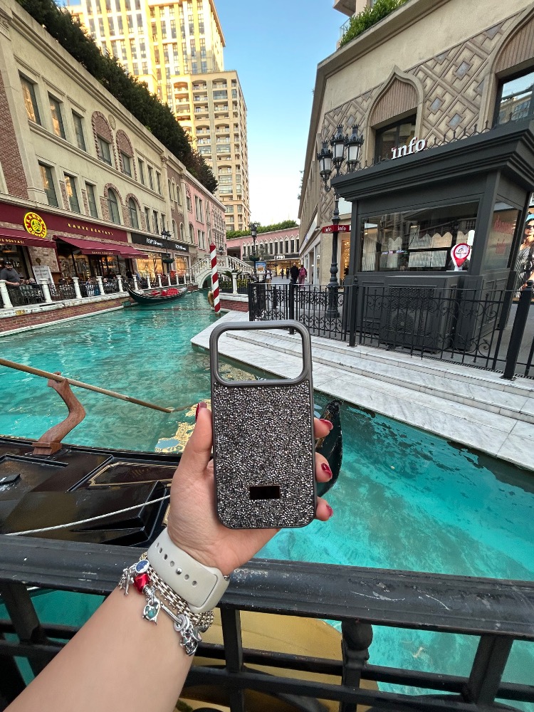 İphone Swaroski taşlı kılıf