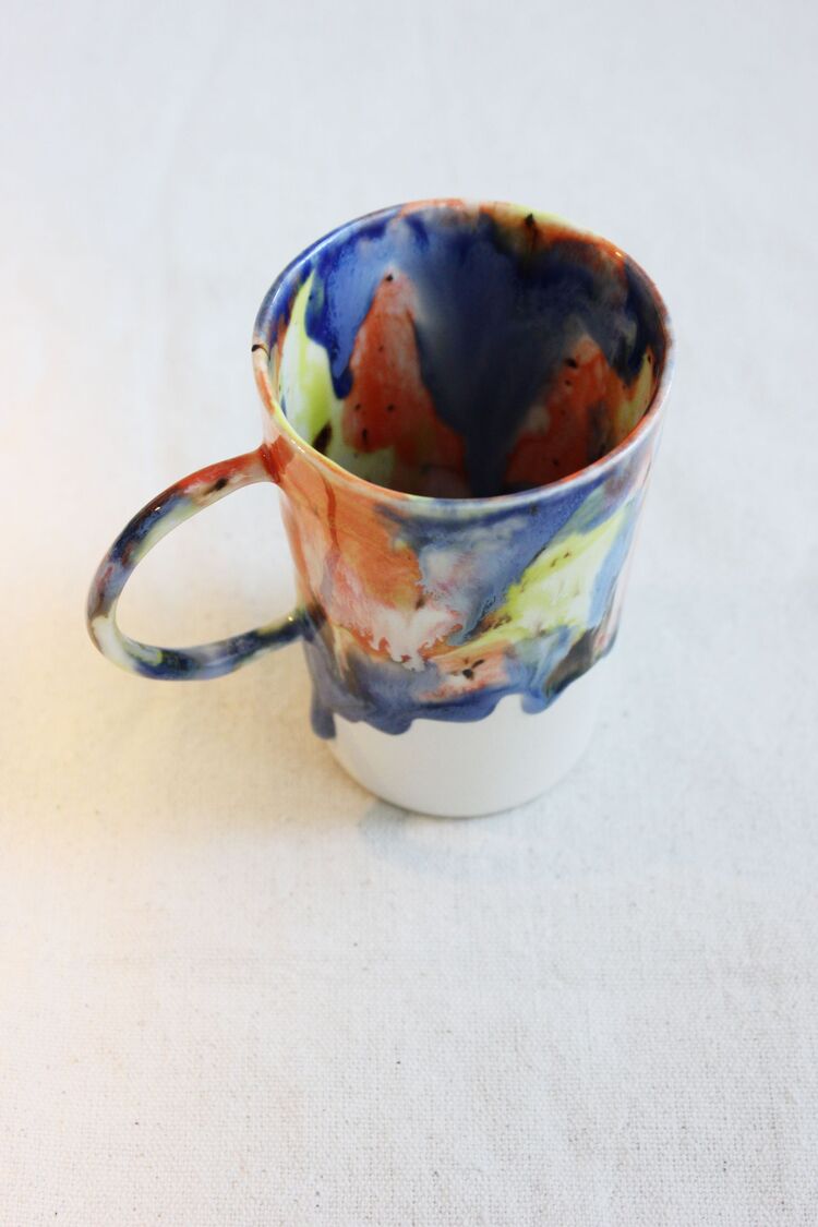El yapımı stoneware kupa