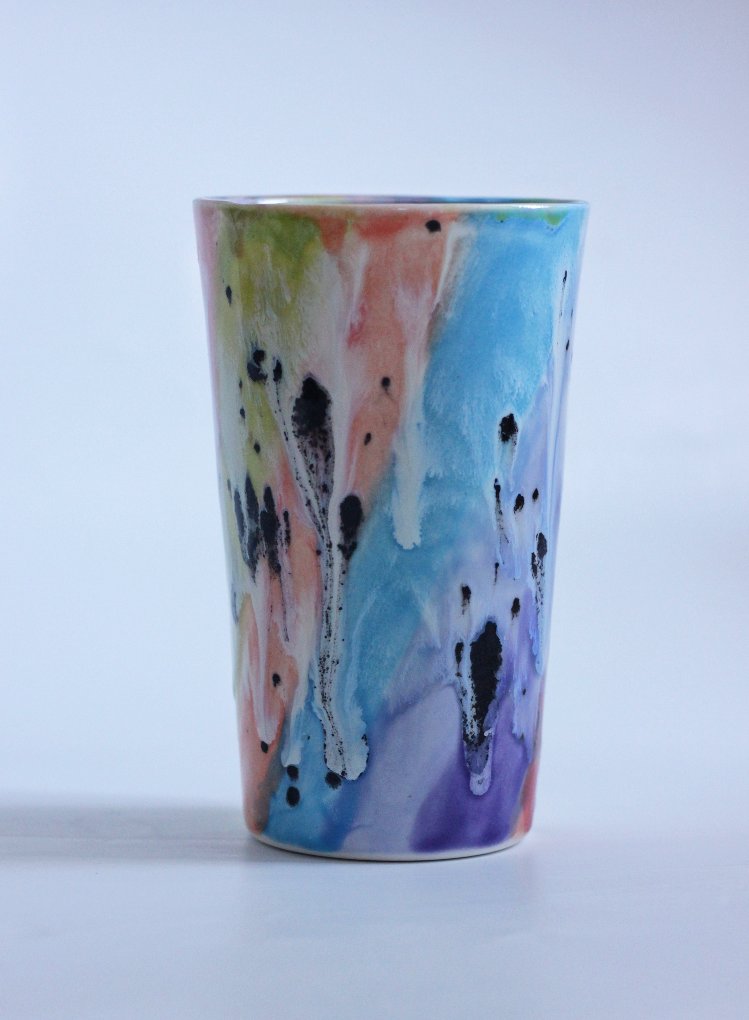 El yapımı porselen kupa