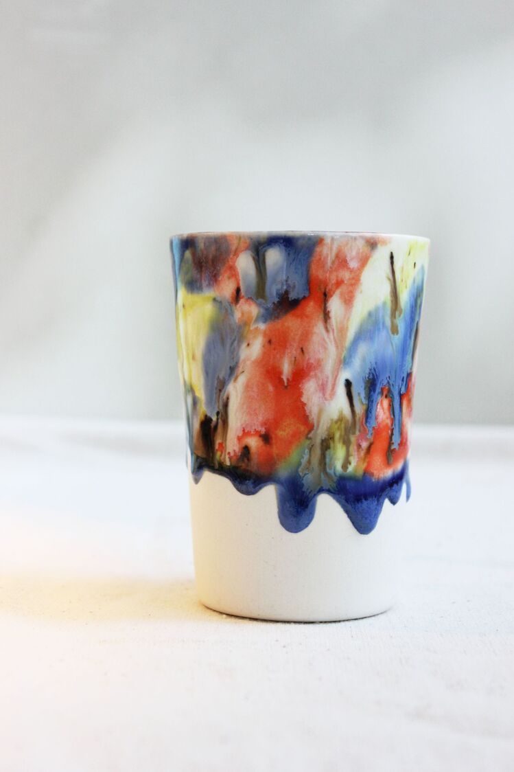 El yapımı stoneware kupa