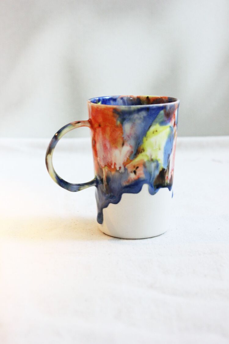 El yapımı stoneware kupa