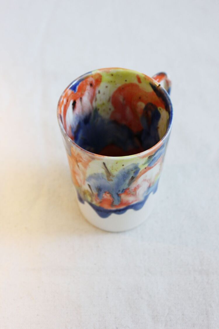 El yapımı stoneware kupa