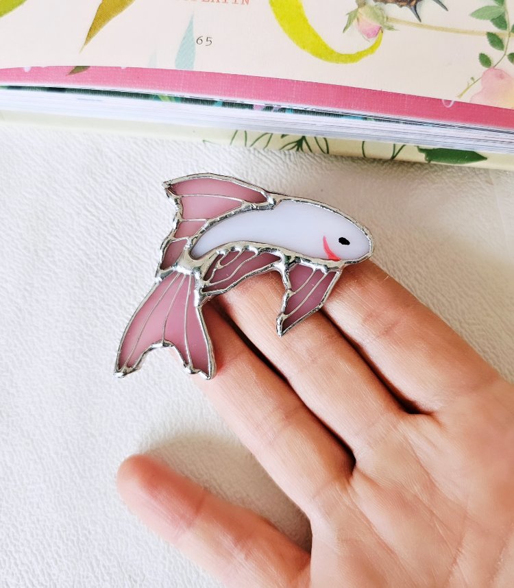 Pembe Koi Balık Broş