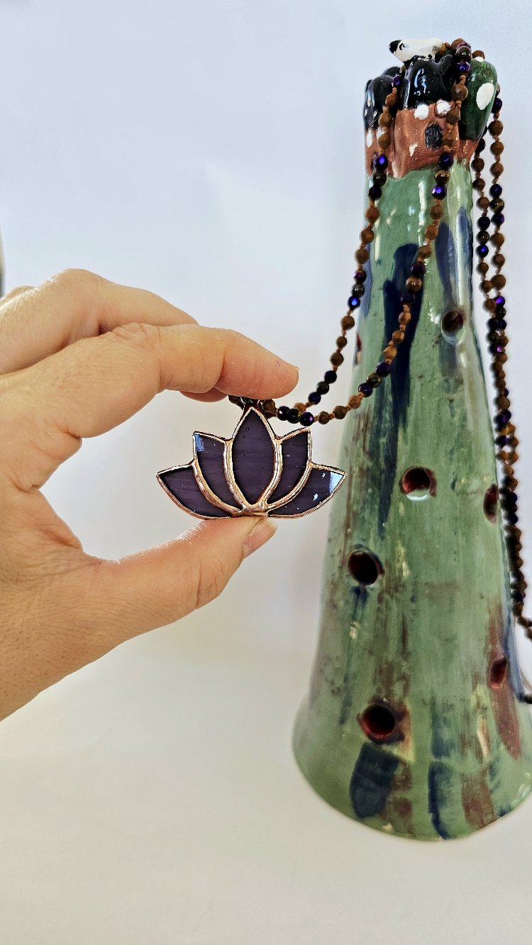 Doğal Taş Zincirli Lotus Kolye