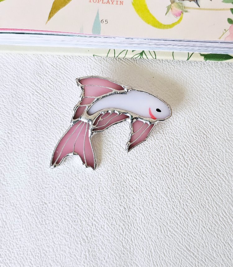Pembe Koi Balık Broş