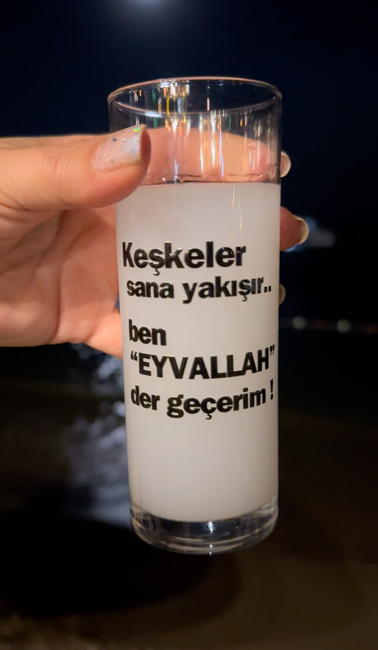 Keşkeler sana yakışır ben eyvallah der geçerim..