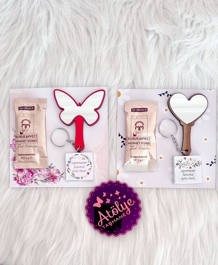 Ahşap Ayna, Kahve ve Çikolata