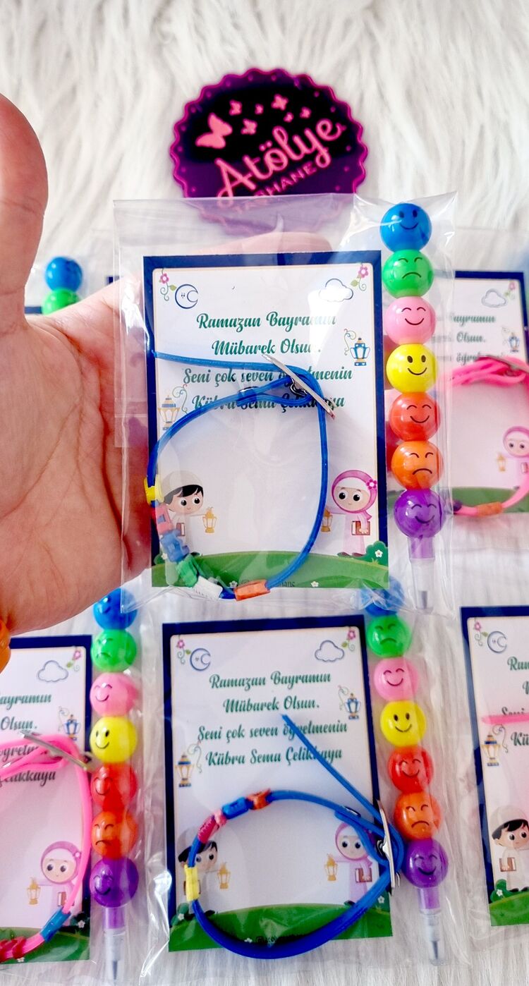Kordon Bileklik ve Emoji Kalem