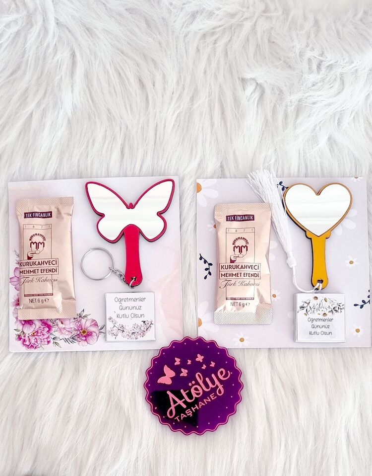 Ahşap Ayna, Kahve ve Çikolata