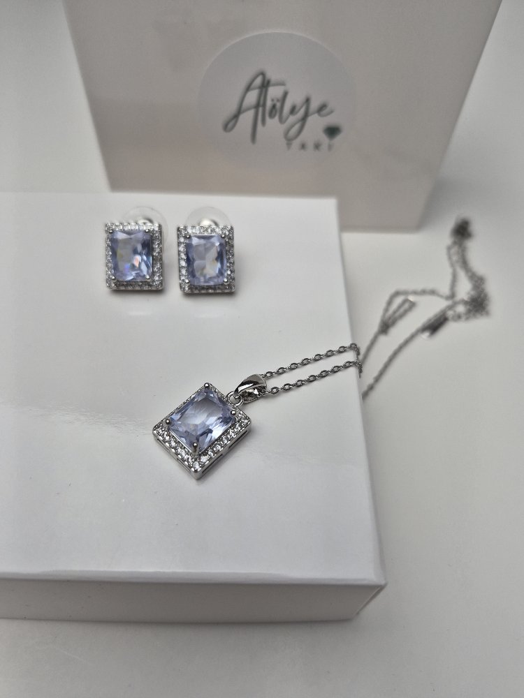Baget kolye küpe set