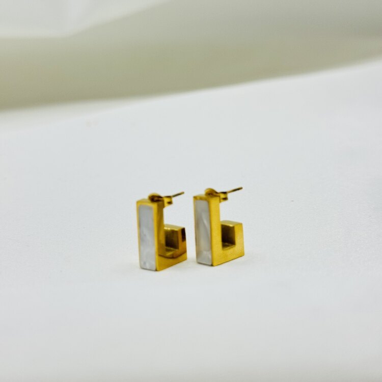 Mineli Dikdörtgen Gold küpe