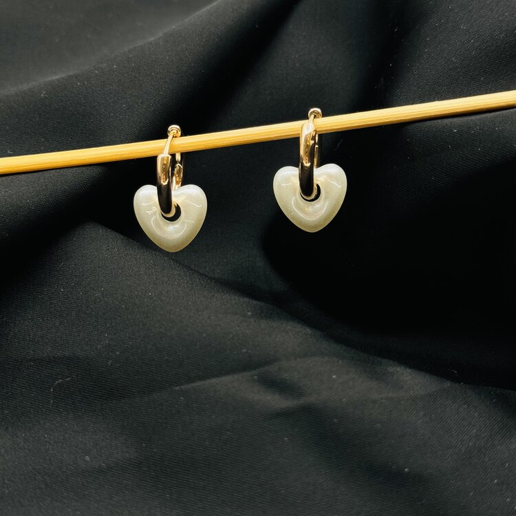 Kalp geçişli gold küpe