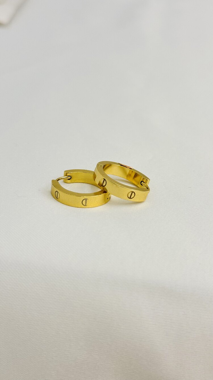 Gold cartier küpe