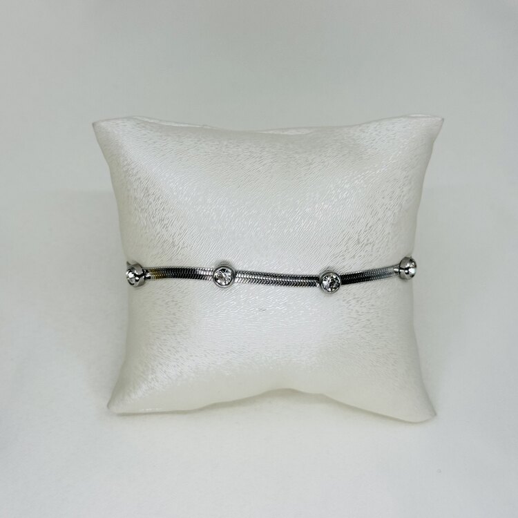 Taşlı çelik silver bileklik