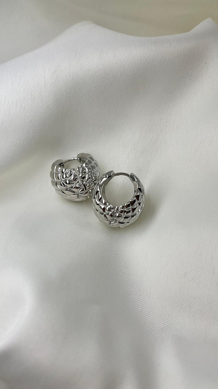 Çizgi Desen Silver Top Küpe