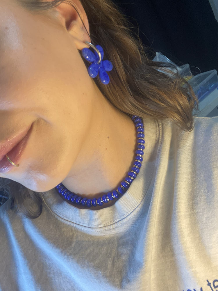 Deep Blue Daisy