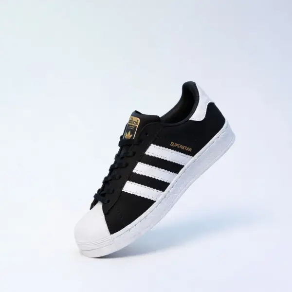 SUPERSTAR