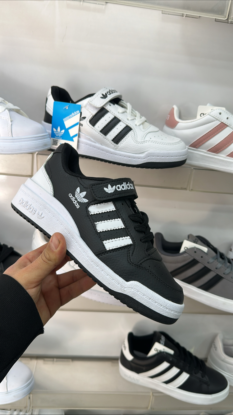 Cırtlı Adidas Spor Ayakkabı